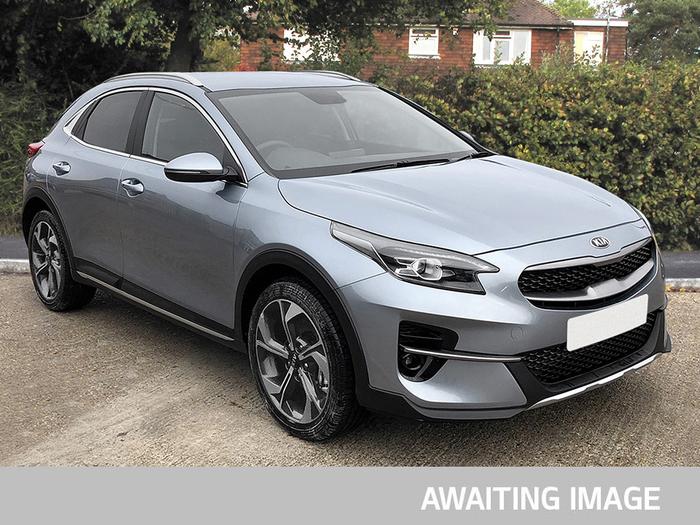 Kia XCeed 1.6 GDi 3 PHEV in Lunar Silver £24,995