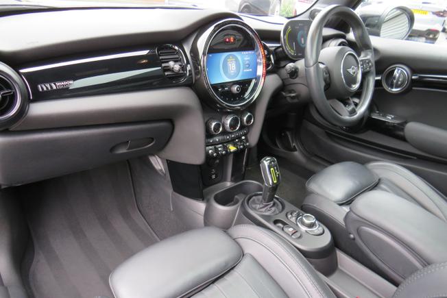 MINI Electric Hatch Photo 15