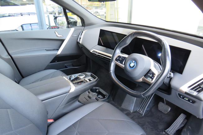 BMW Ix Photo 12