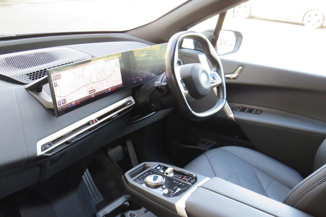 BMW Ix Photo 24