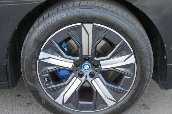BMW Ix Photo 9