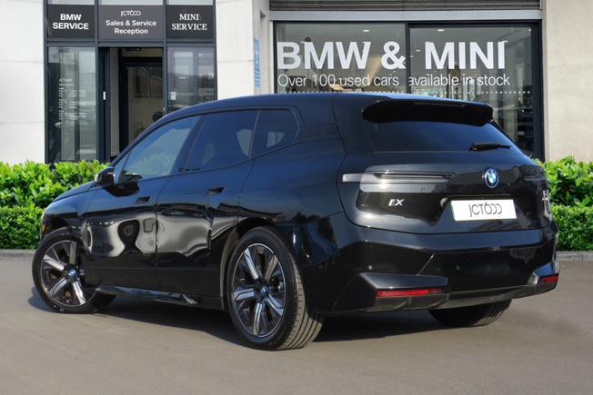 BMW Ix Photo 2