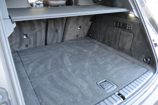 BMW Ix Photo 33