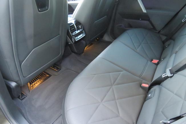 BMW Ix Photo 35