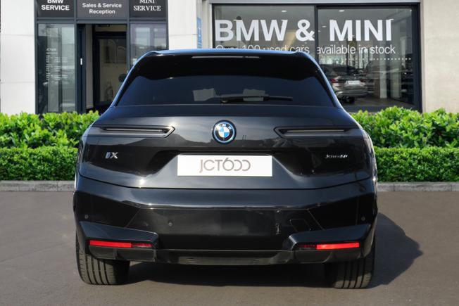 BMW Ix Photo 5