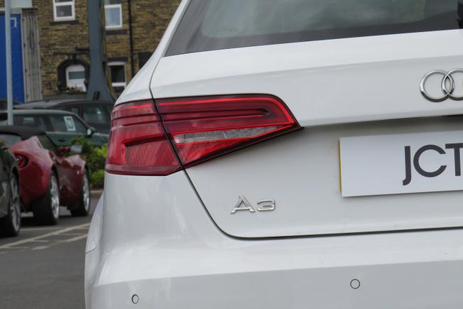 AUDI A3 Photo 13