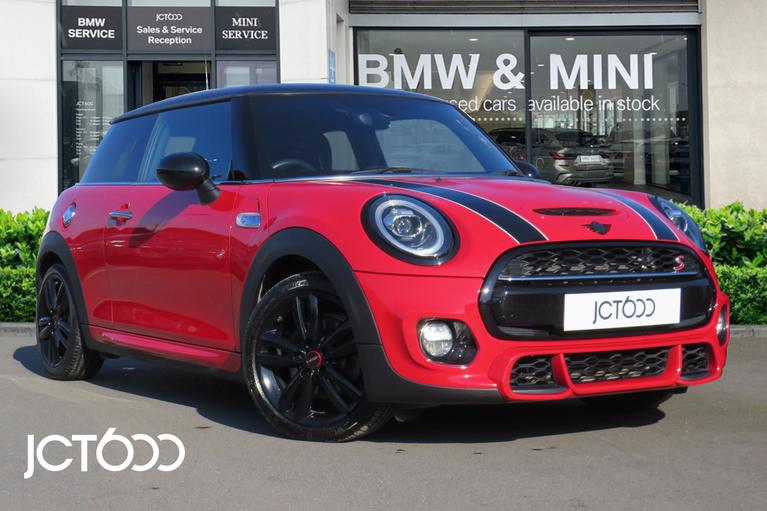 Used 2021 MINI Hatch 2.0 Cooper S Sport Hatchback 3dr Petrol Steptronic Euro 6 (s/s) (192 ps) Red at JCT600