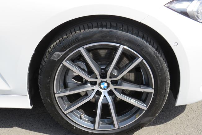BMW 3 Series Photo 27