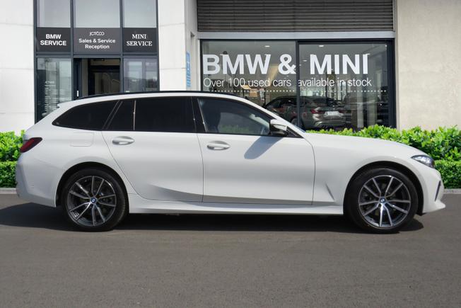 BMW 3 Series Photo 3