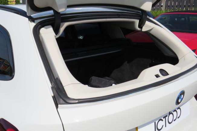 BMW 3 Series Photo 30