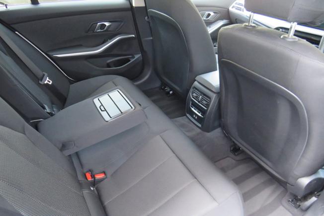 BMW 3 Series Photo 33