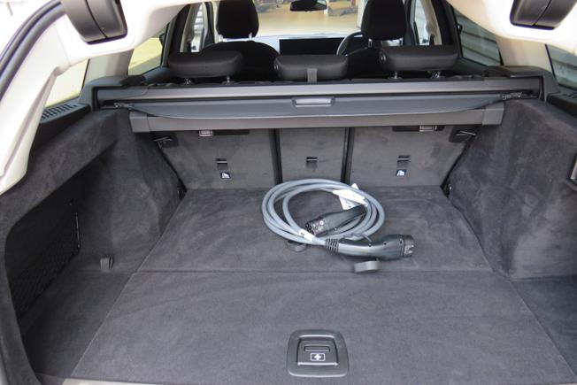 BMW 3 Series Photo 36