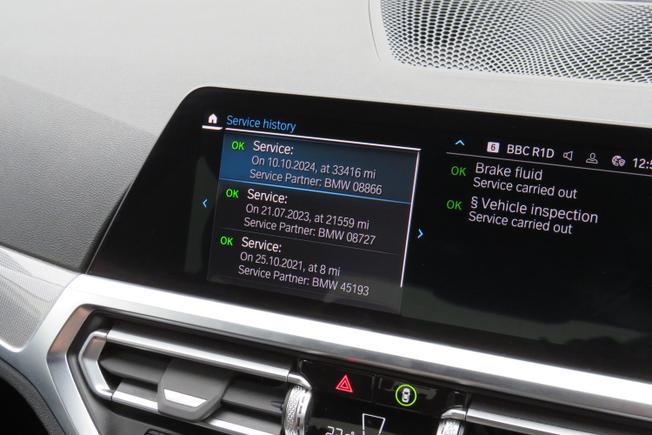 BMW 3 Series Photo 13