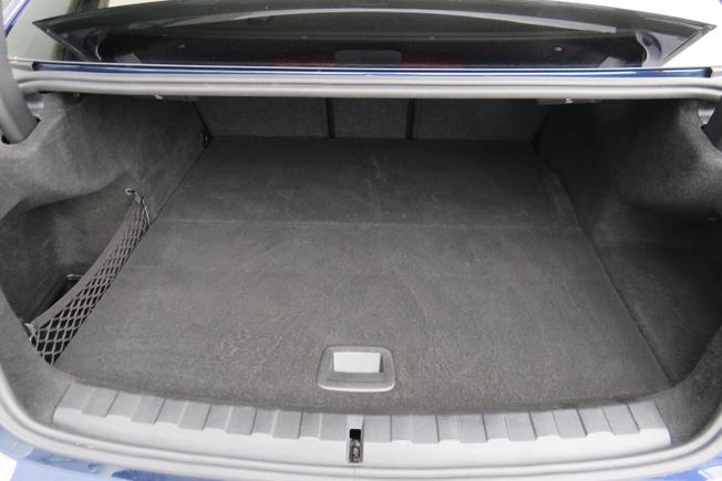 BMW 3 Series Photo 28