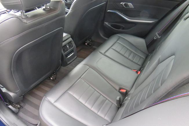 BMW 3 Series Photo 30