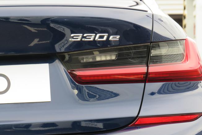 BMW 3 Series Photo 39