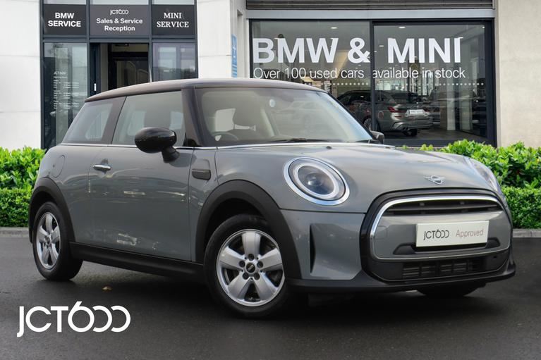 Used 2022 MINI Hatchback Cooper Classic 3dr Moonwalk Grey at JCT600