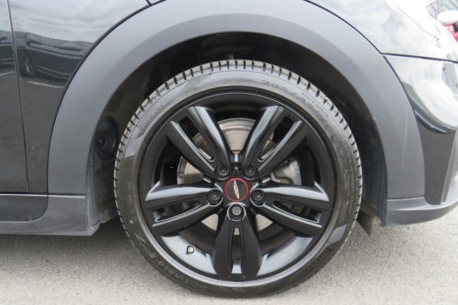 MINI Hatch Photo 11