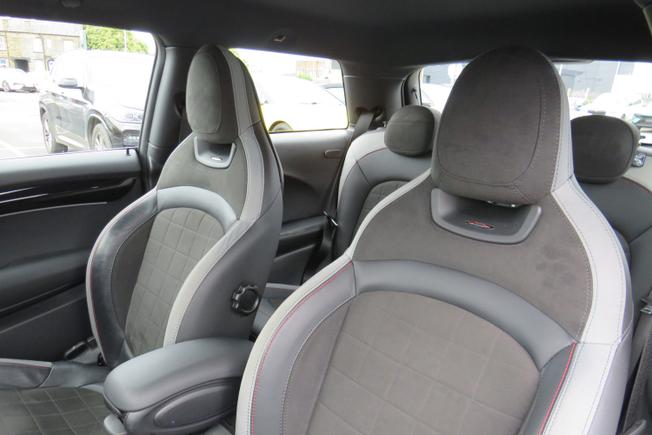 MINI Hatch Photo 13