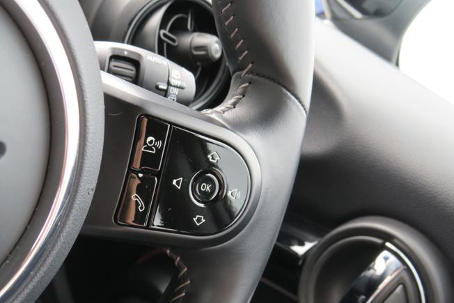 MINI Hatch Photo 21