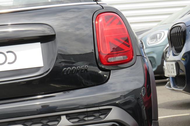 MINI Hatch Photo 36