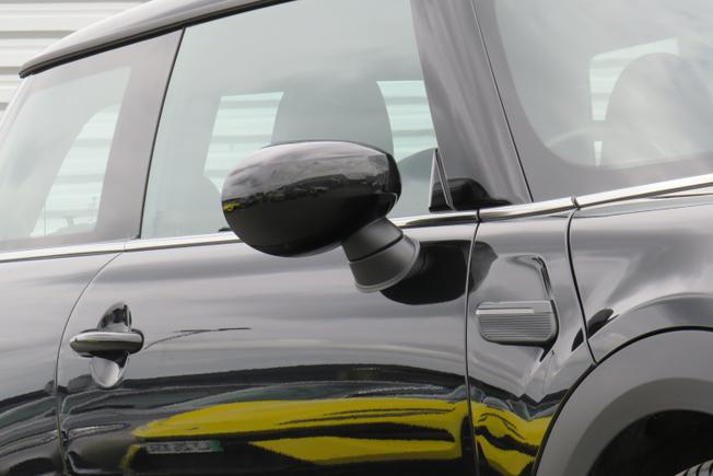 MINI Hatch Photo 7