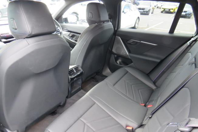 BMW 5 Series Photo 17