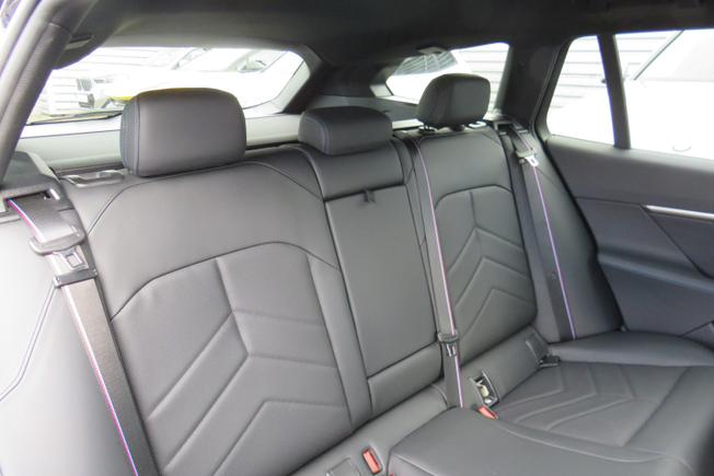 BMW 5 Series Photo 21