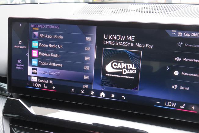BMW 5 Series Photo 34