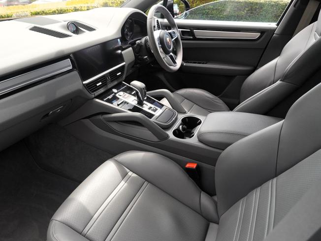 PORSCHE Cayenne Photo 10
