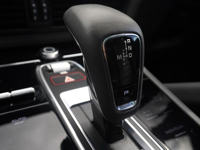 PORSCHE Cayenne Photo 31