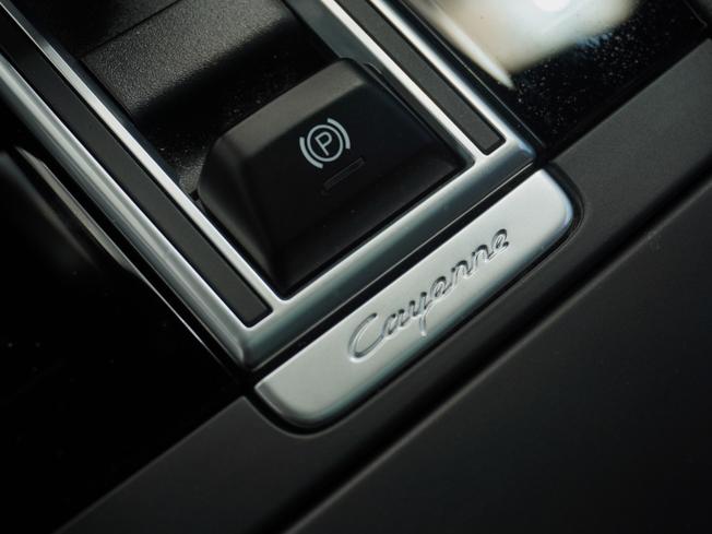 PORSCHE Cayenne Photo 39