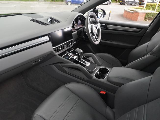PORSCHE Cayenne Photo 4