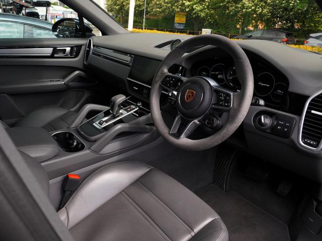 PORSCHE Cayenne Photo 9