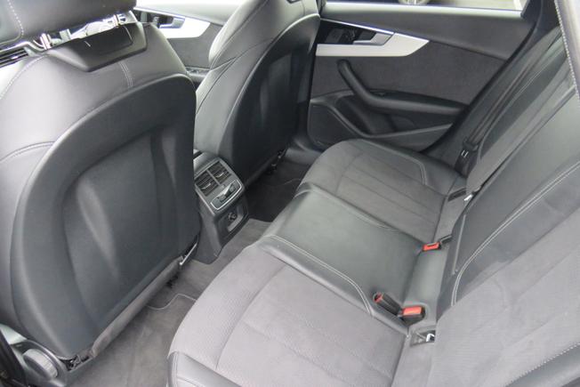 AUDI A4 Avant Photo 14