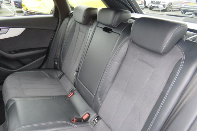 AUDI A4 Avant Photo 15