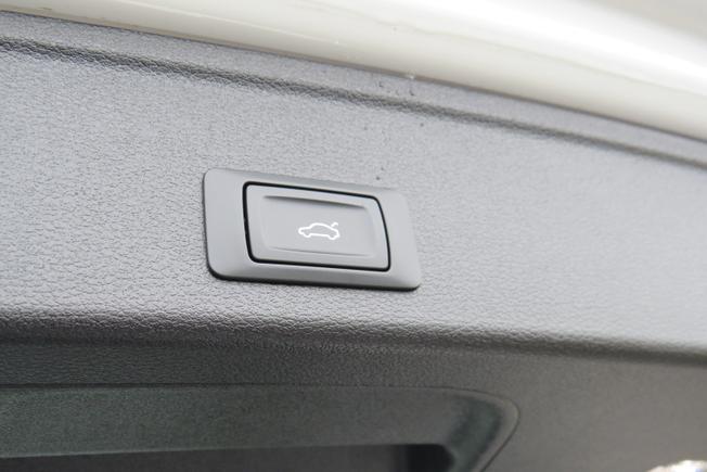 AUDI A4 Avant Photo 18