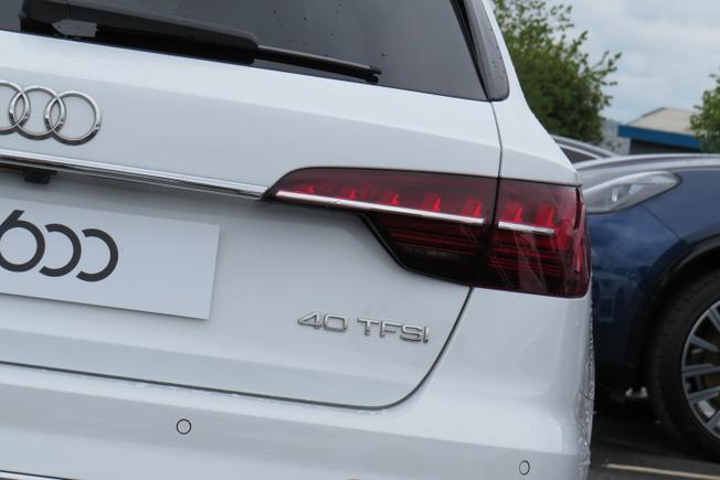AUDI A4 Avant Photo 37