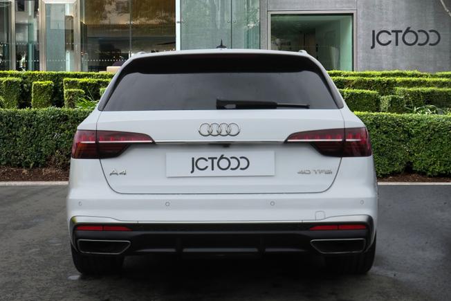 AUDI A4 Avant Photo 5