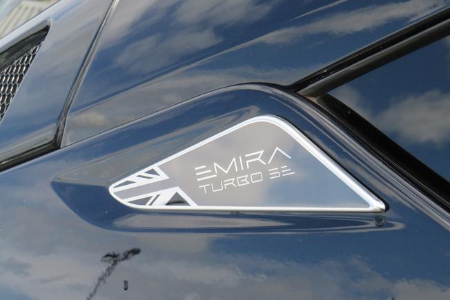 LOTUS Emira Photo 15