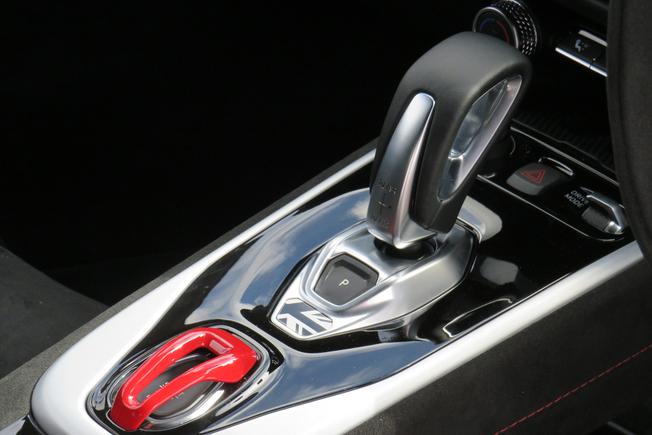 LOTUS Emira Photo 22