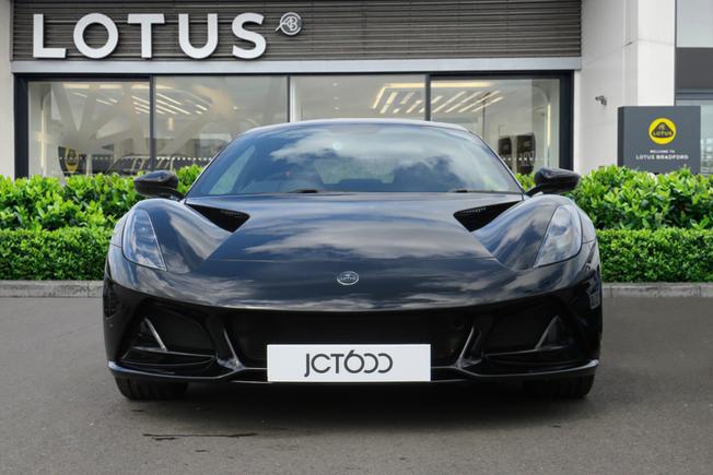 LOTUS Emira Photo 5
