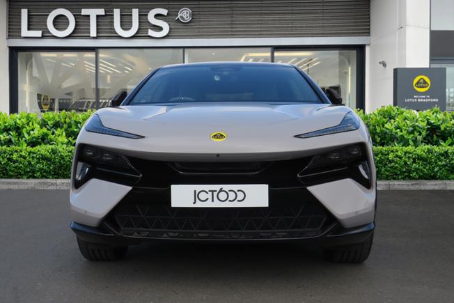 LOTUS Eletre Photo 10