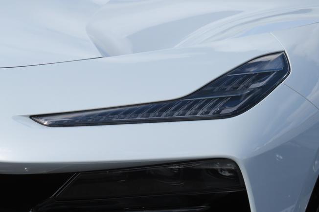 LOTUS Eletre Photo 14