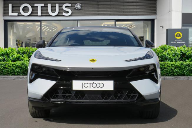 LOTUS Eletre Photo 9