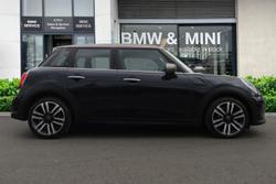 MINI Hatch Photo 3