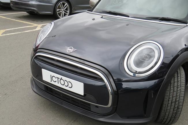 MINI Hatch Photo 32