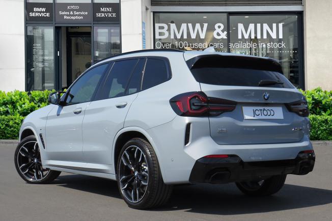 BMW X3 Photo 2