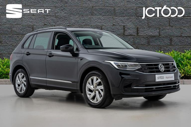 Used 2020 VOLKSWAGEN Tiguan 1.5 TSI Life SUV 5dr Petrol Manual Euro 6 (s/s) (150 ps) Black at JCT600