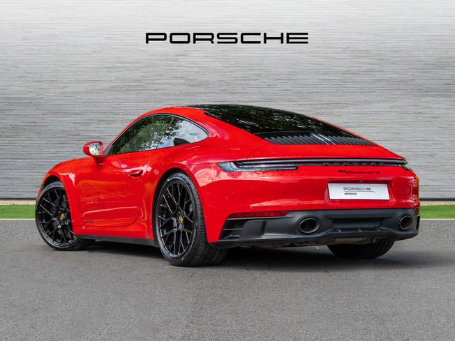 PORSCHE 911 Photo 2